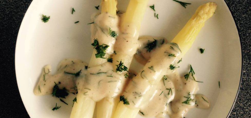 Białe szparagi z sosem beszamelowym (autor: cereal_con_leche ...